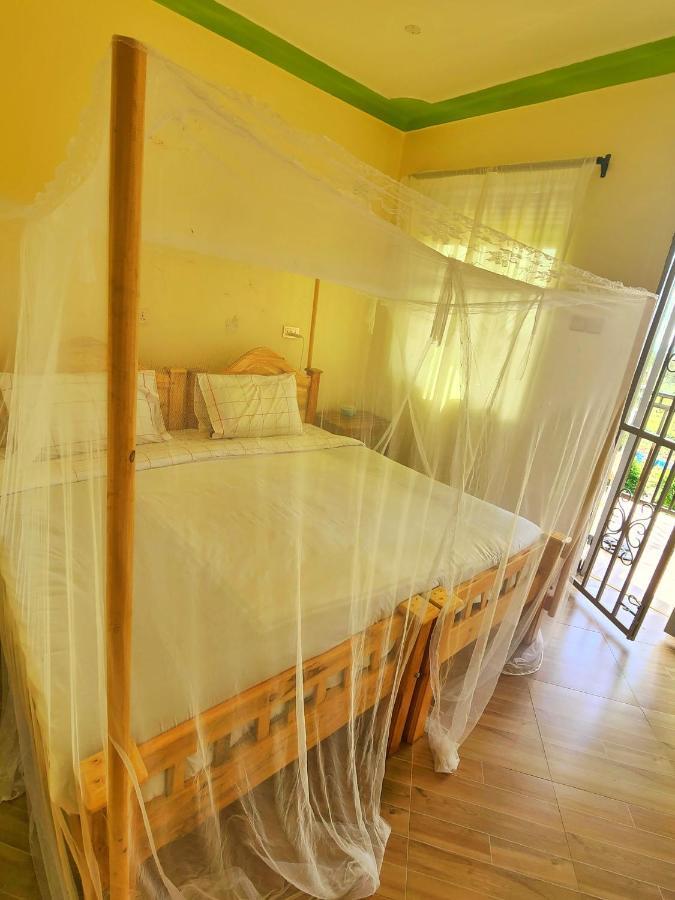 Lights Of Kazinga Orphanage And Homestay Rubirizi Exterior foto