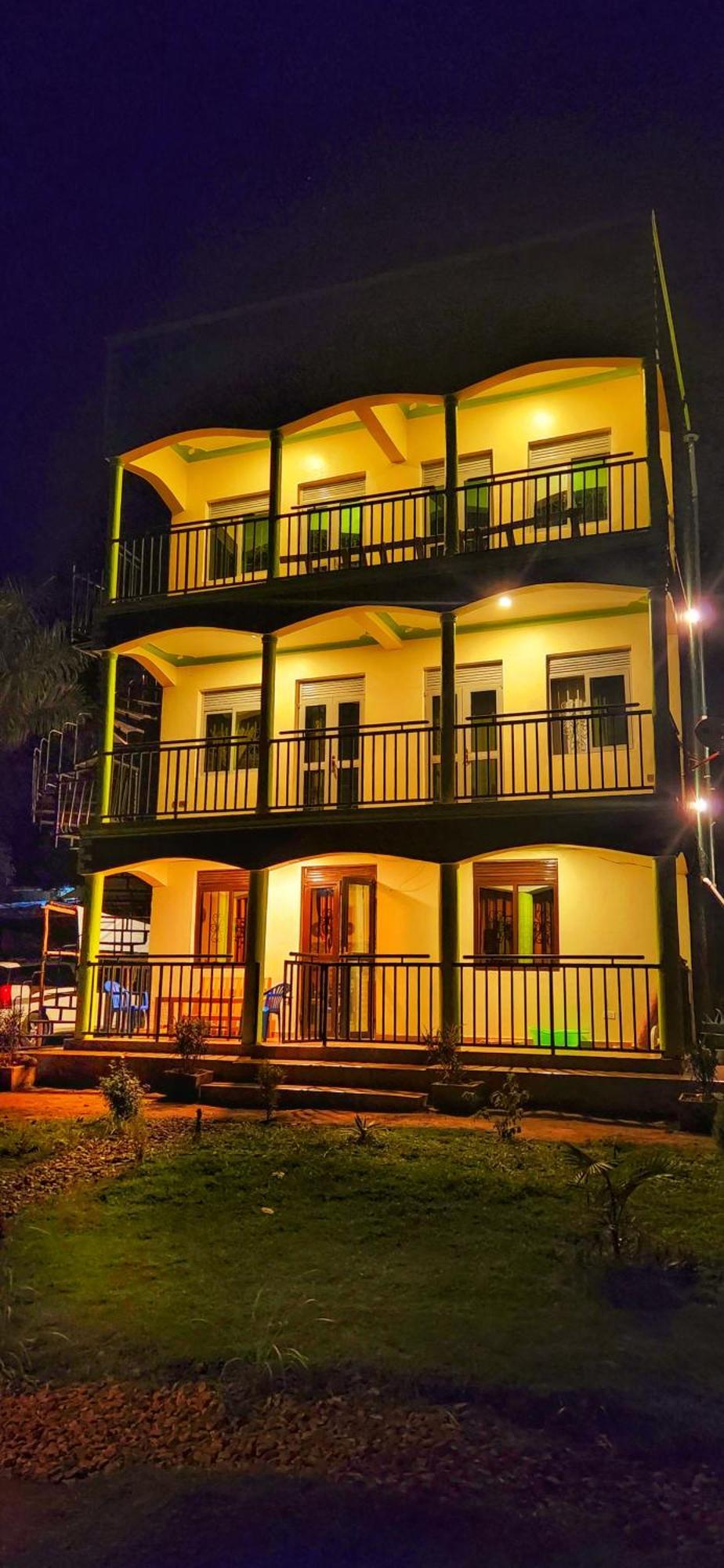 Lights Of Kazinga Orphanage And Homestay Rubirizi Exterior foto